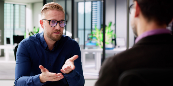 A hr consultant in a hr company